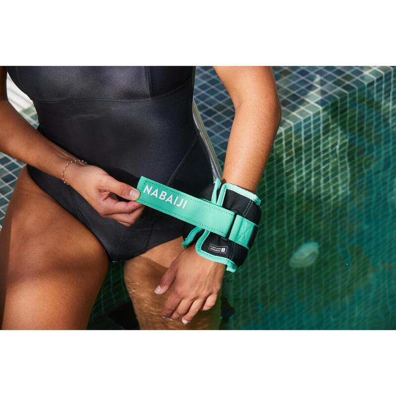 Bracelets Lestés avec boucle aquagym vert clair. 2*0,5 KG