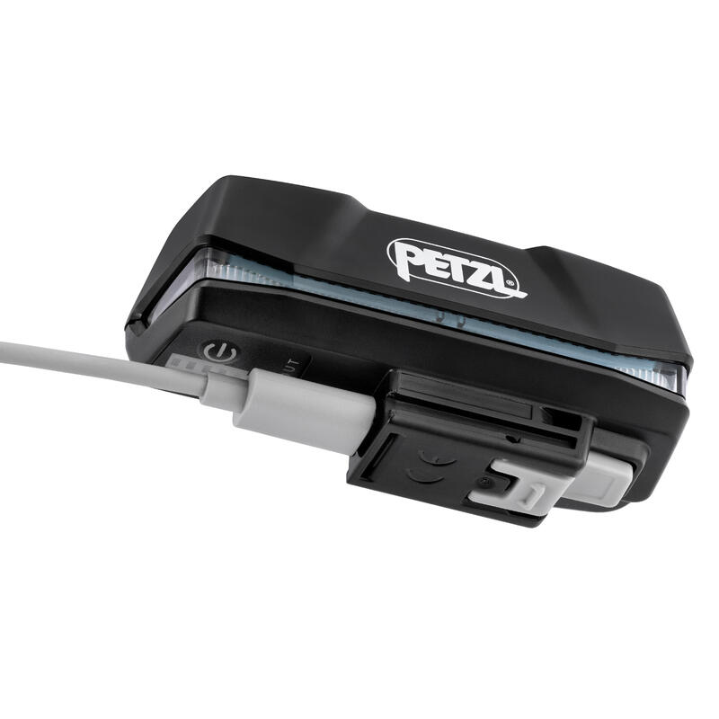 LANTERNĂ FRONTALĂ ALERGARE TRAIL RUNNING NAO RL PETZL