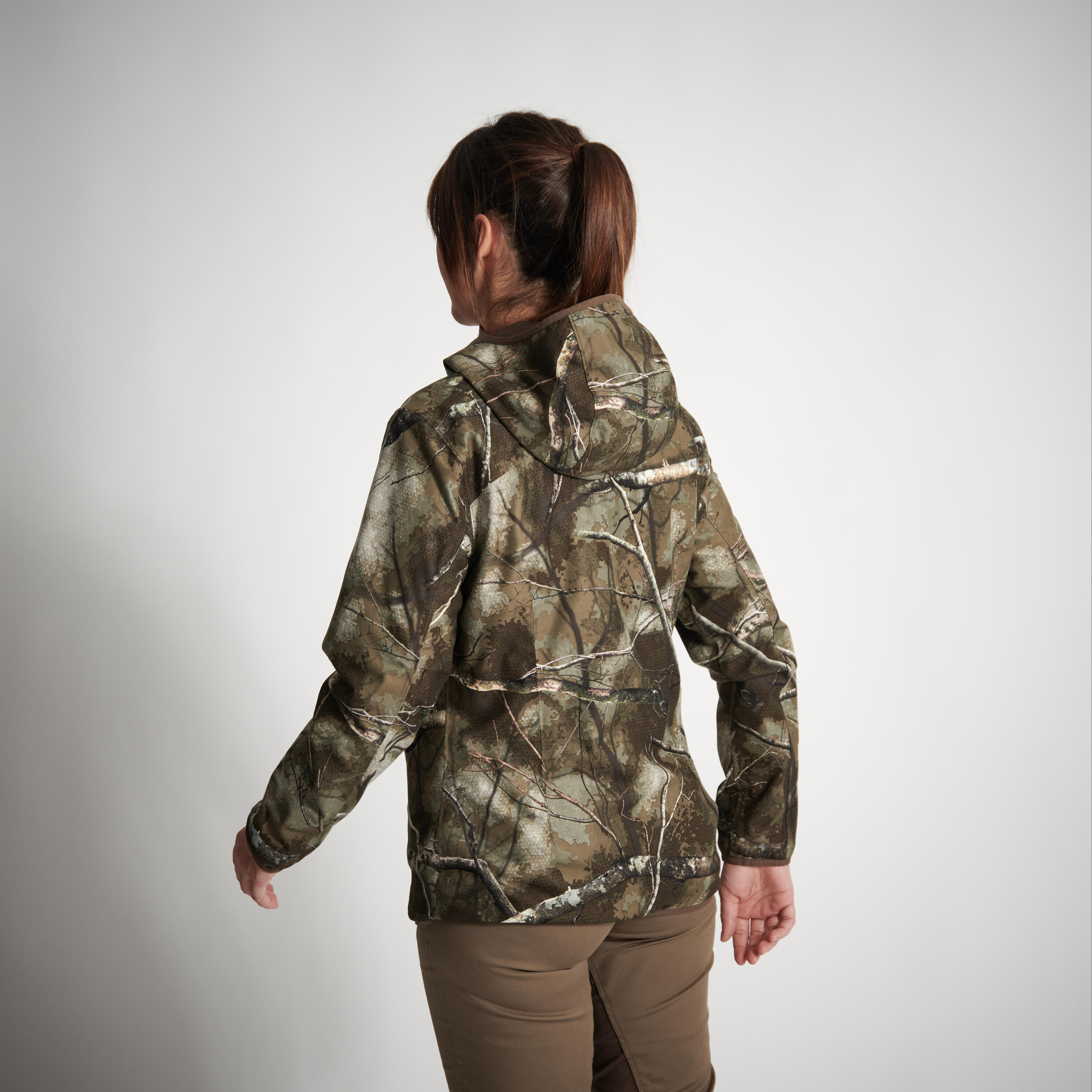 Chaqueta Caza Solognac 500 Mujer Camuflaje Impermeable Silenciosa 2/9