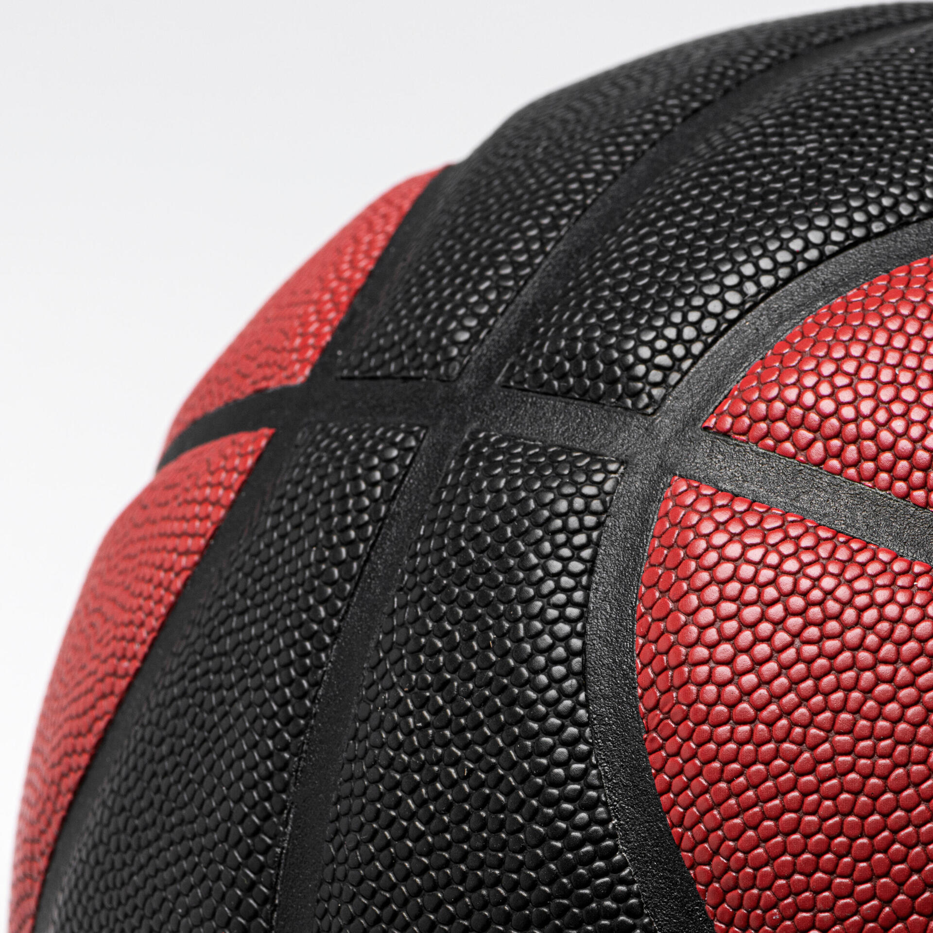 Normal Basketball FIBA Approved Size 7 Basketball BT500X Grip - Red/Black