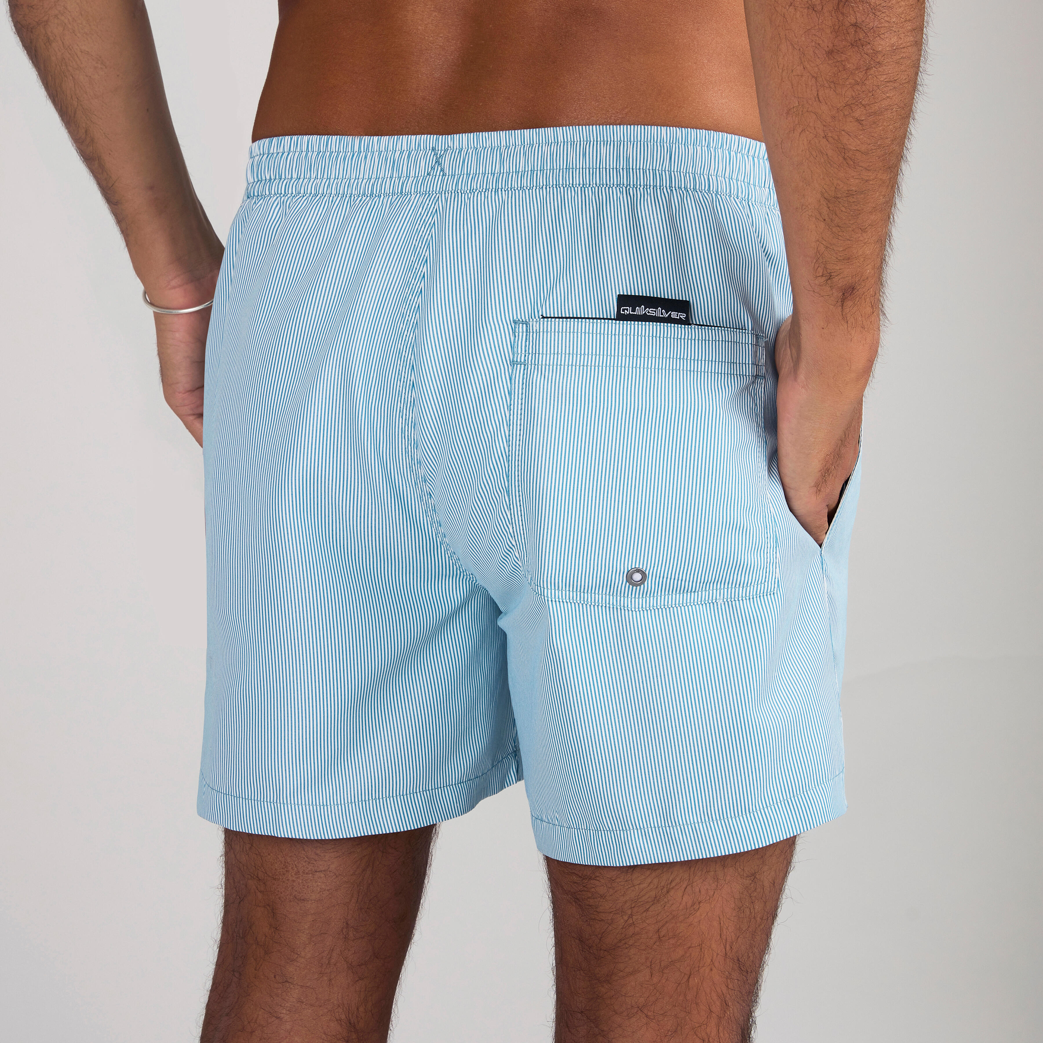 Pantaloncini da bagno corti da uomo - Deluxe volley a righe blu