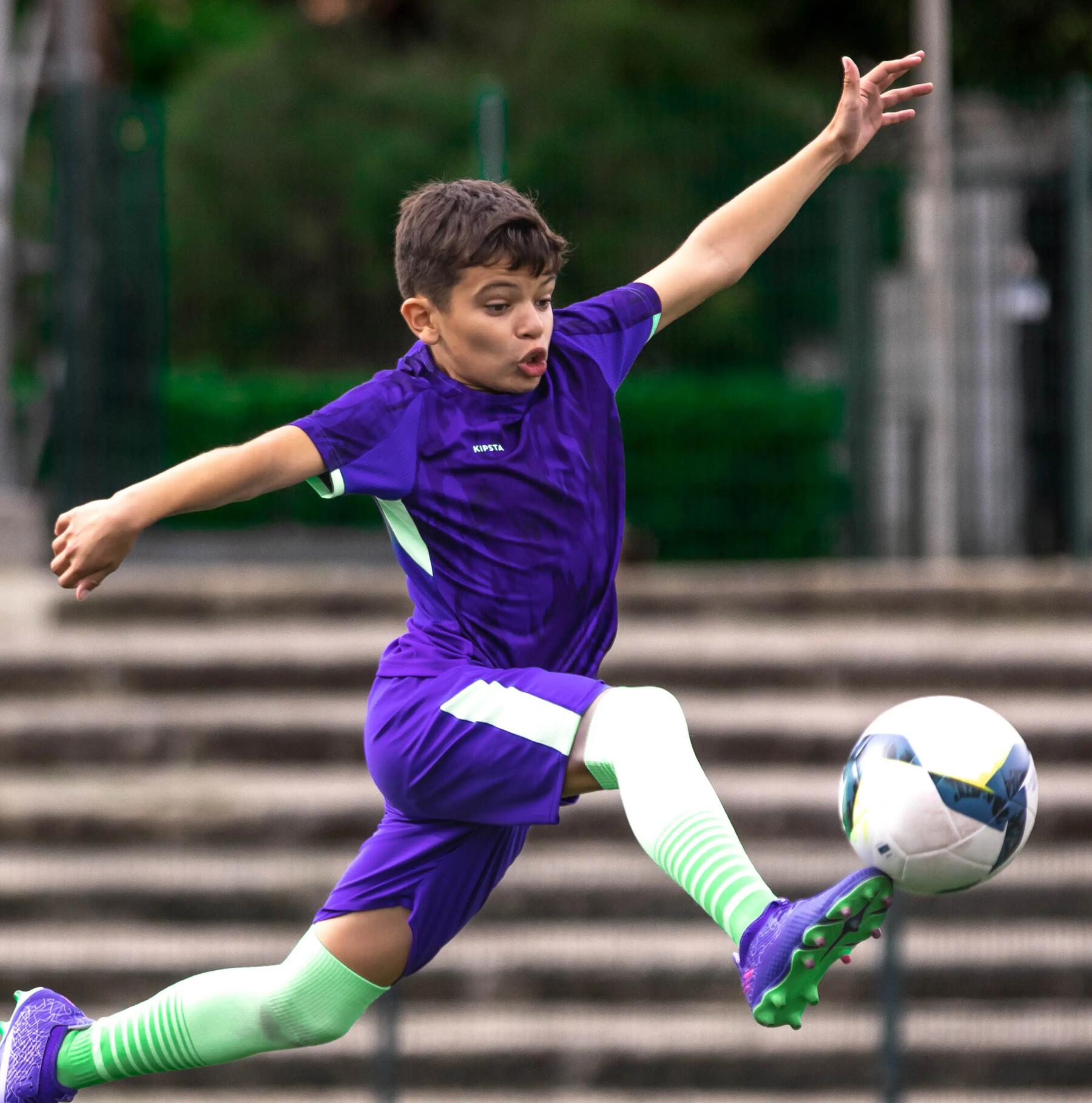 Come-scegliere-il-pallone-da-calcio-accademico