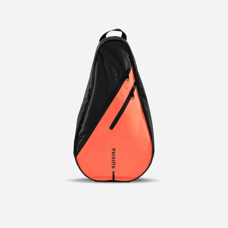 Črn in oranžen nahrbtnik za padel tenis PC190