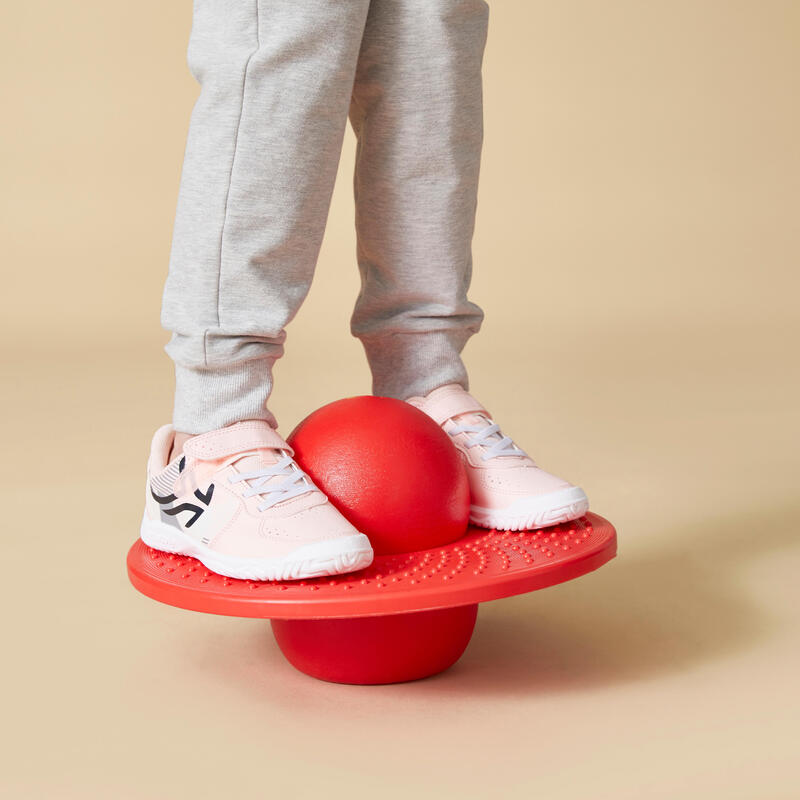 Egyensúlyfejlesztő labda + pumpa, piros 