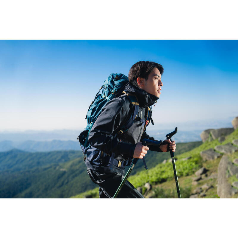 男款登山健行防雨外套 TREK 500