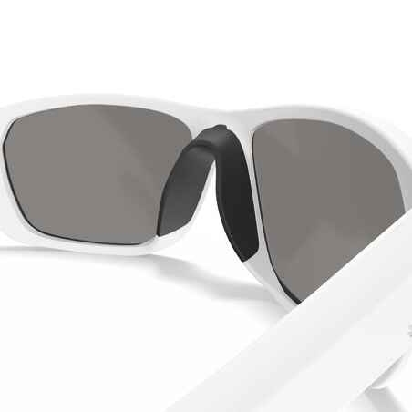 Adults' sailing floating sunglasses with polarised lenses size S - white blue