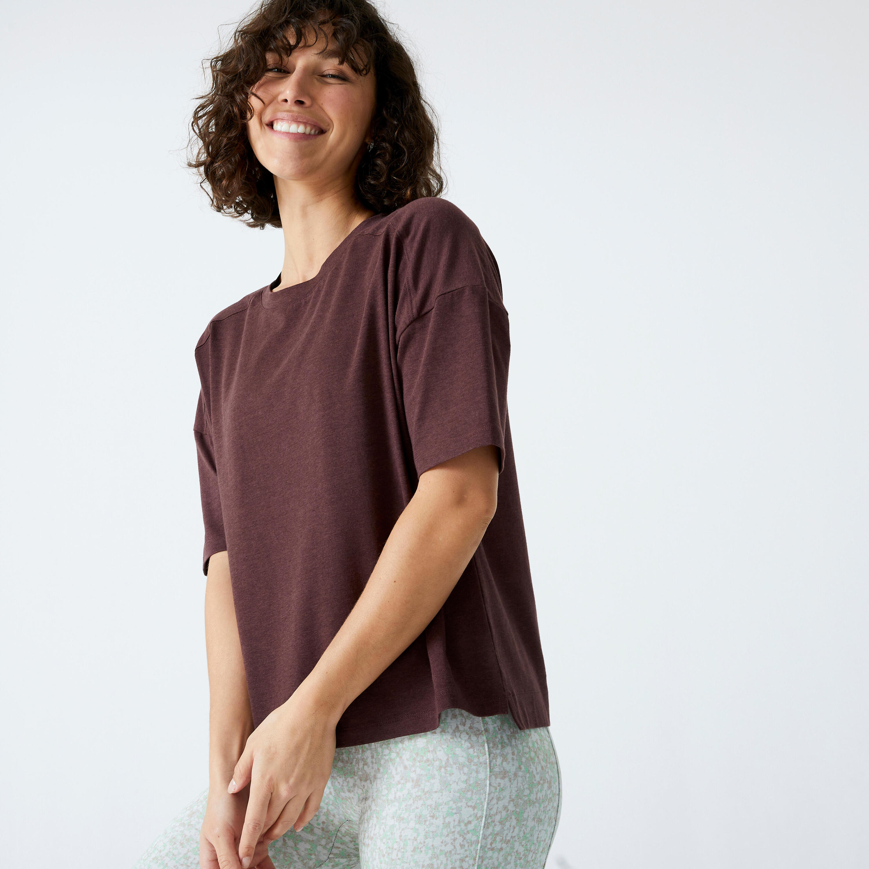 Women's Loose-Fit Fitness T-Shirt 520 - Dark Brown 1/5