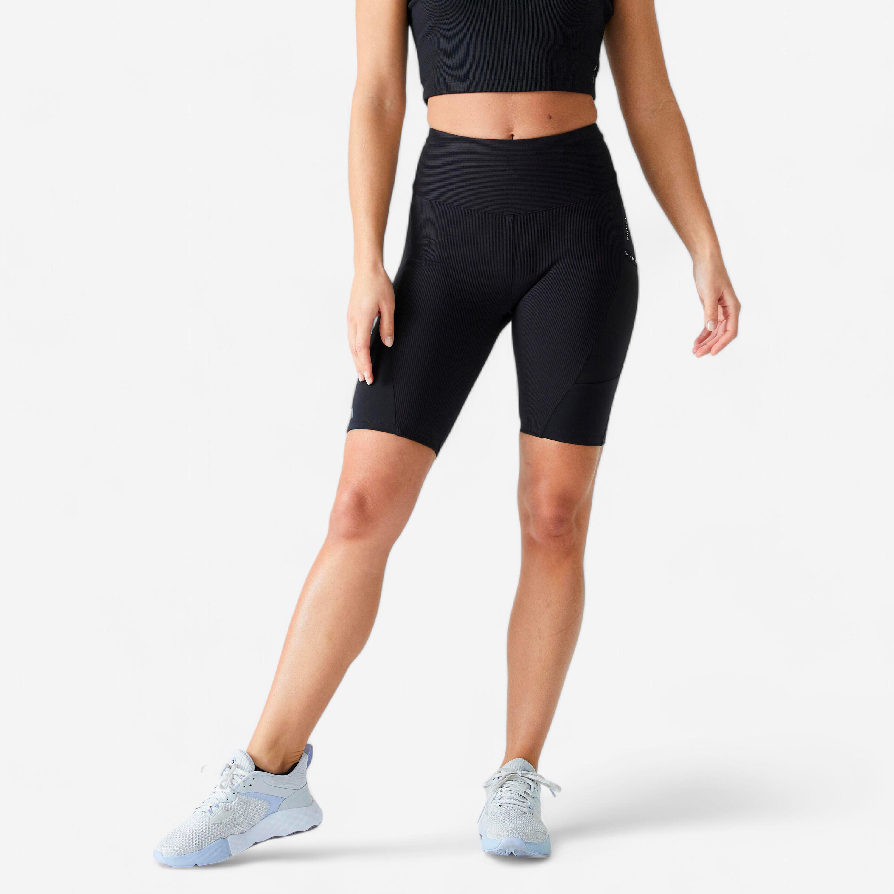 Women's Cardio Fitness Bike Shorts with Phone Pocket - Black 1/4