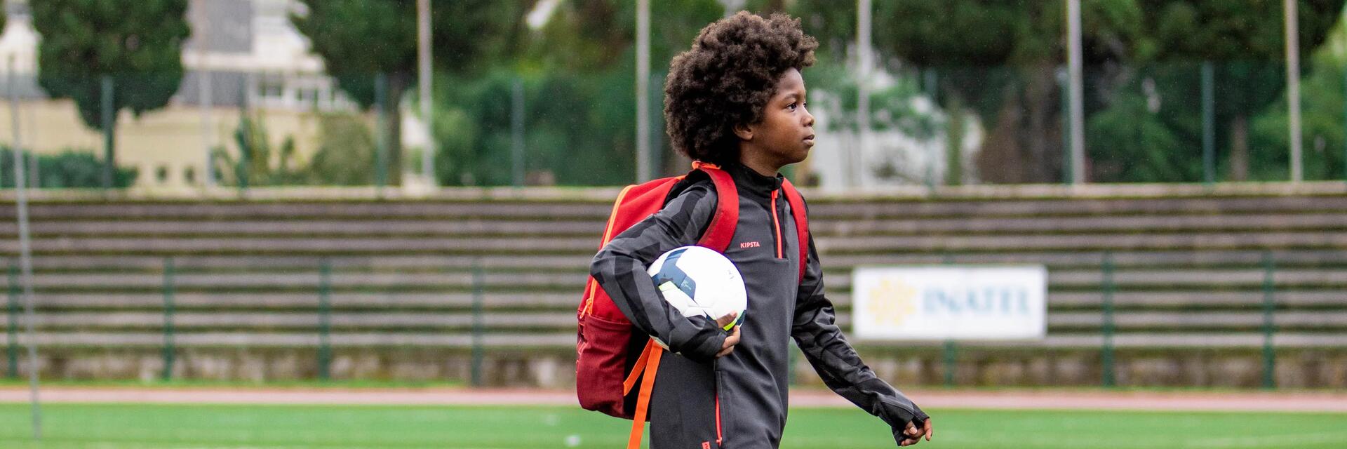 Comment préparer ton sac de foot pour l'entraînement