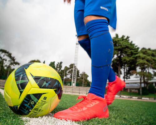 Fußballschuhe pflegen & putzen für erstklassige Leistung auf dem Feld!