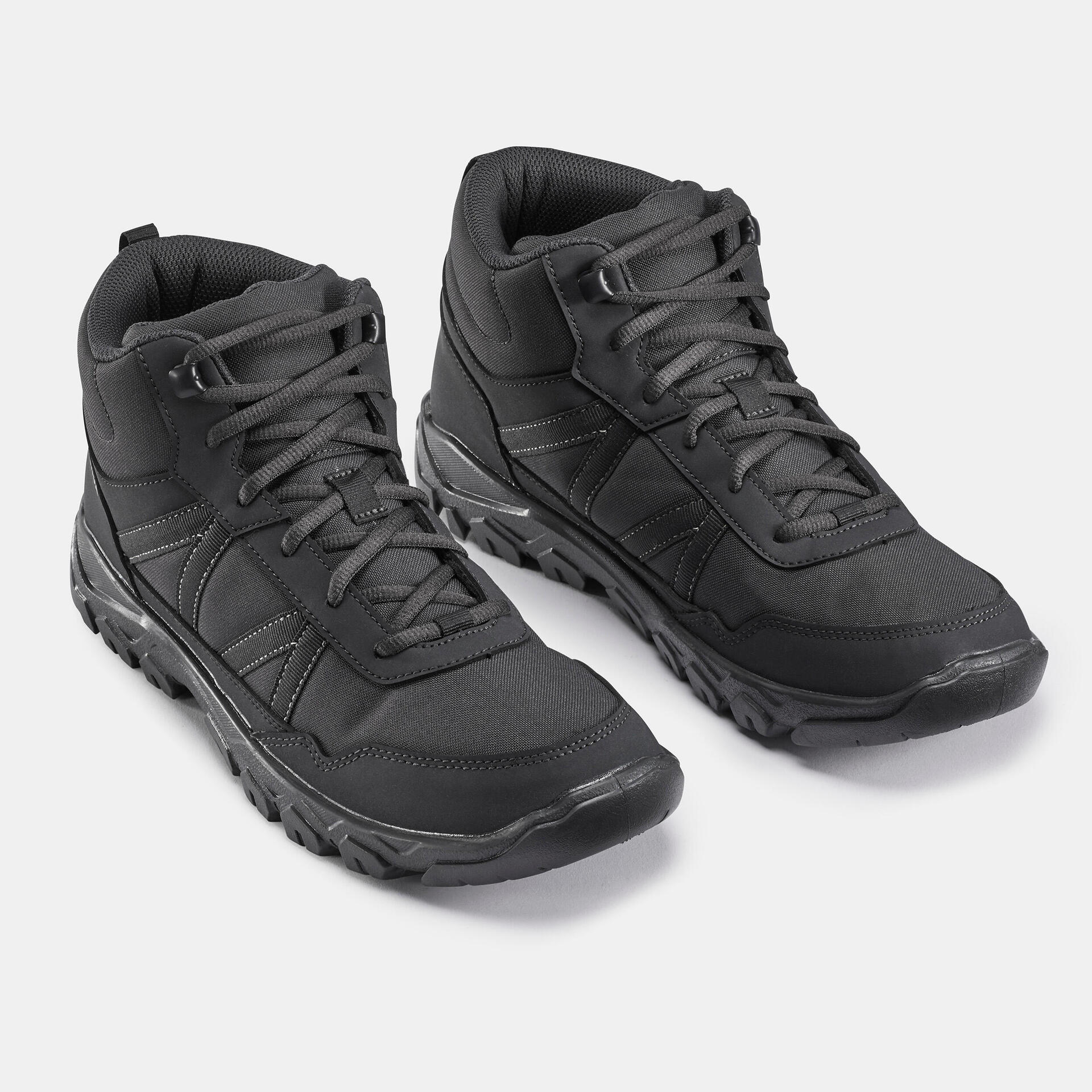 mid weight hiking boots