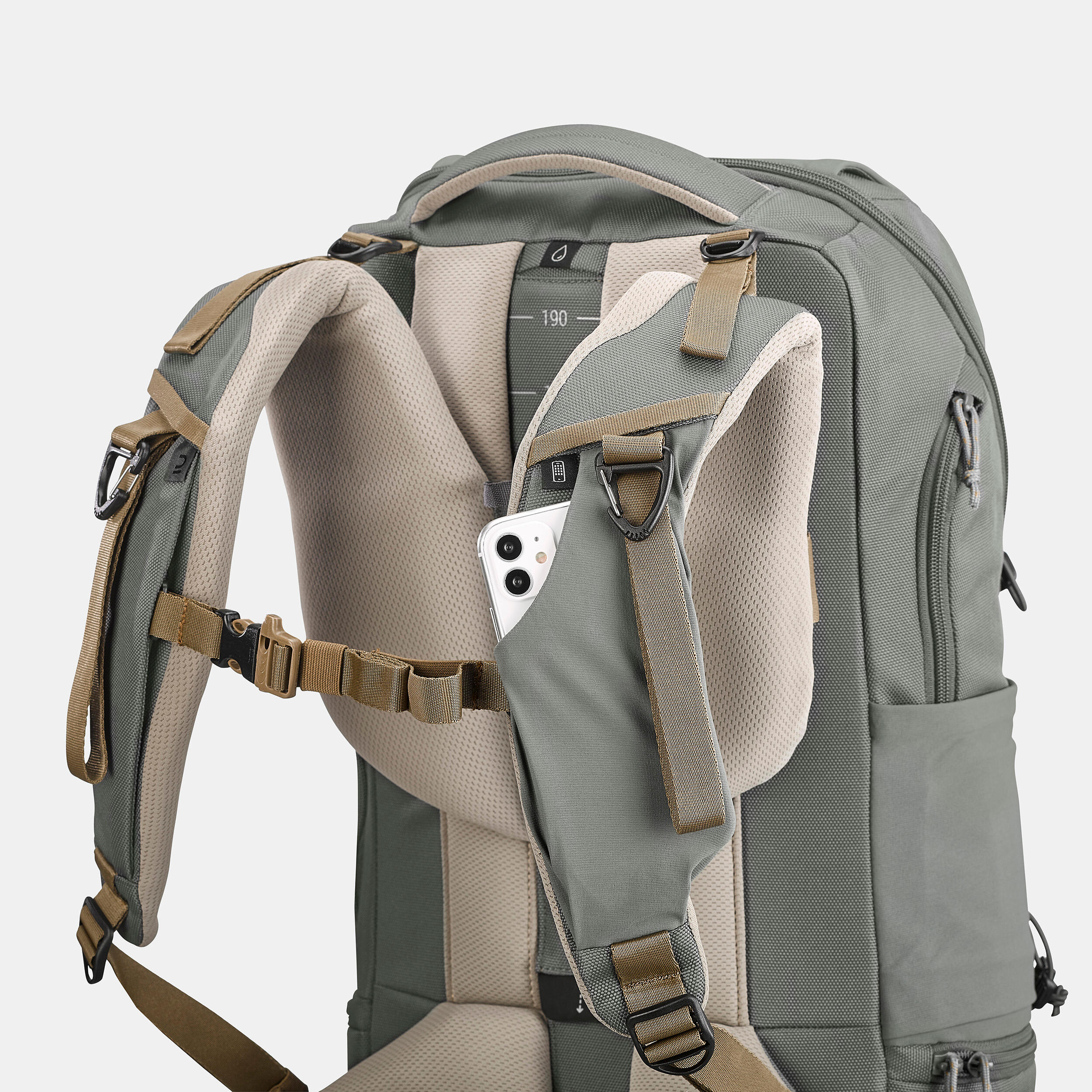 Insulated Comfort Hiking Backpack 25 L, Arpenaz 900 - Ice