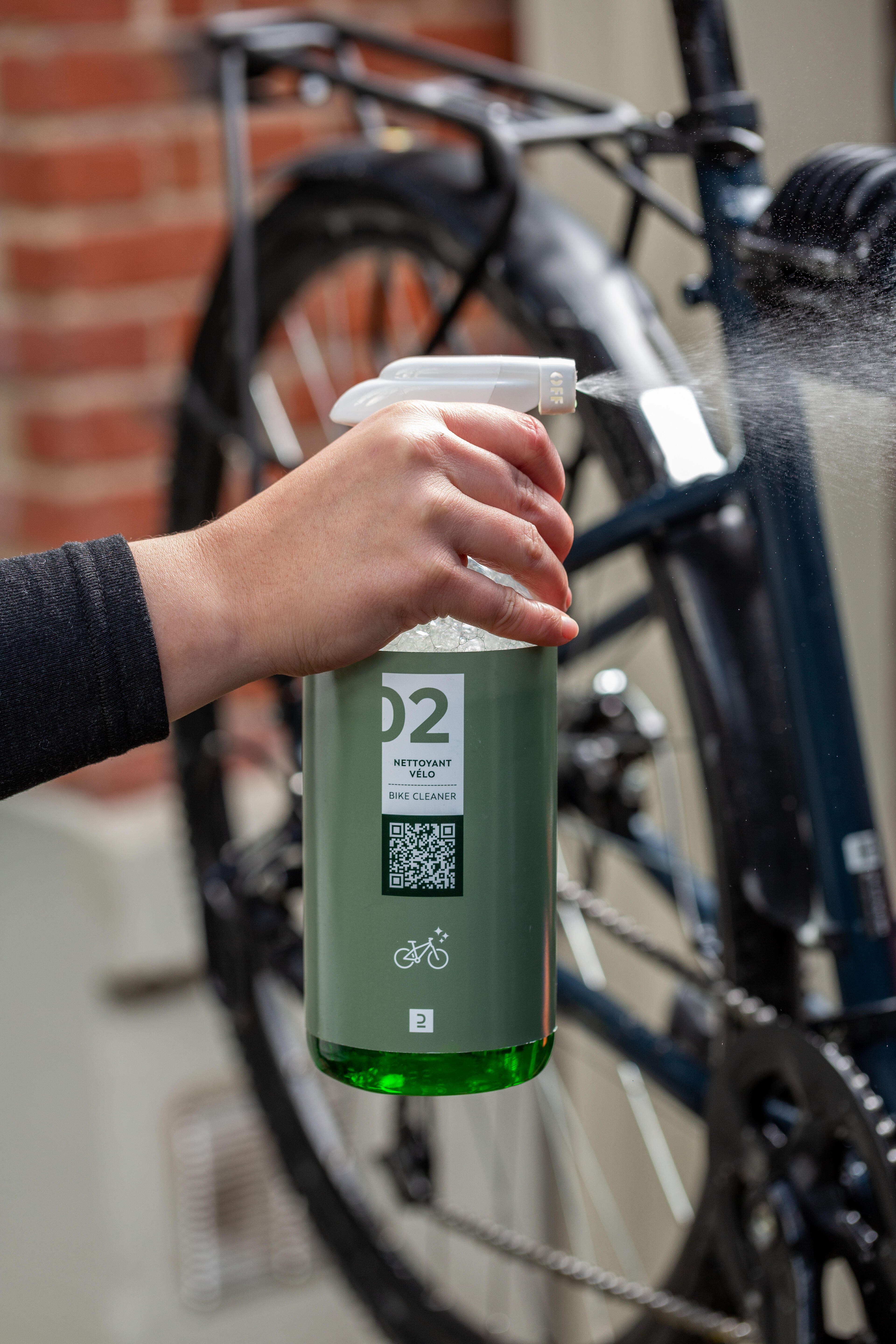 Washing your child's mountain bike