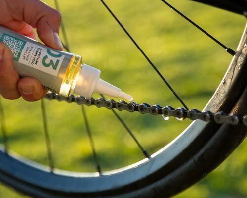 Lubricar correctamente la cadena de la bicicleta