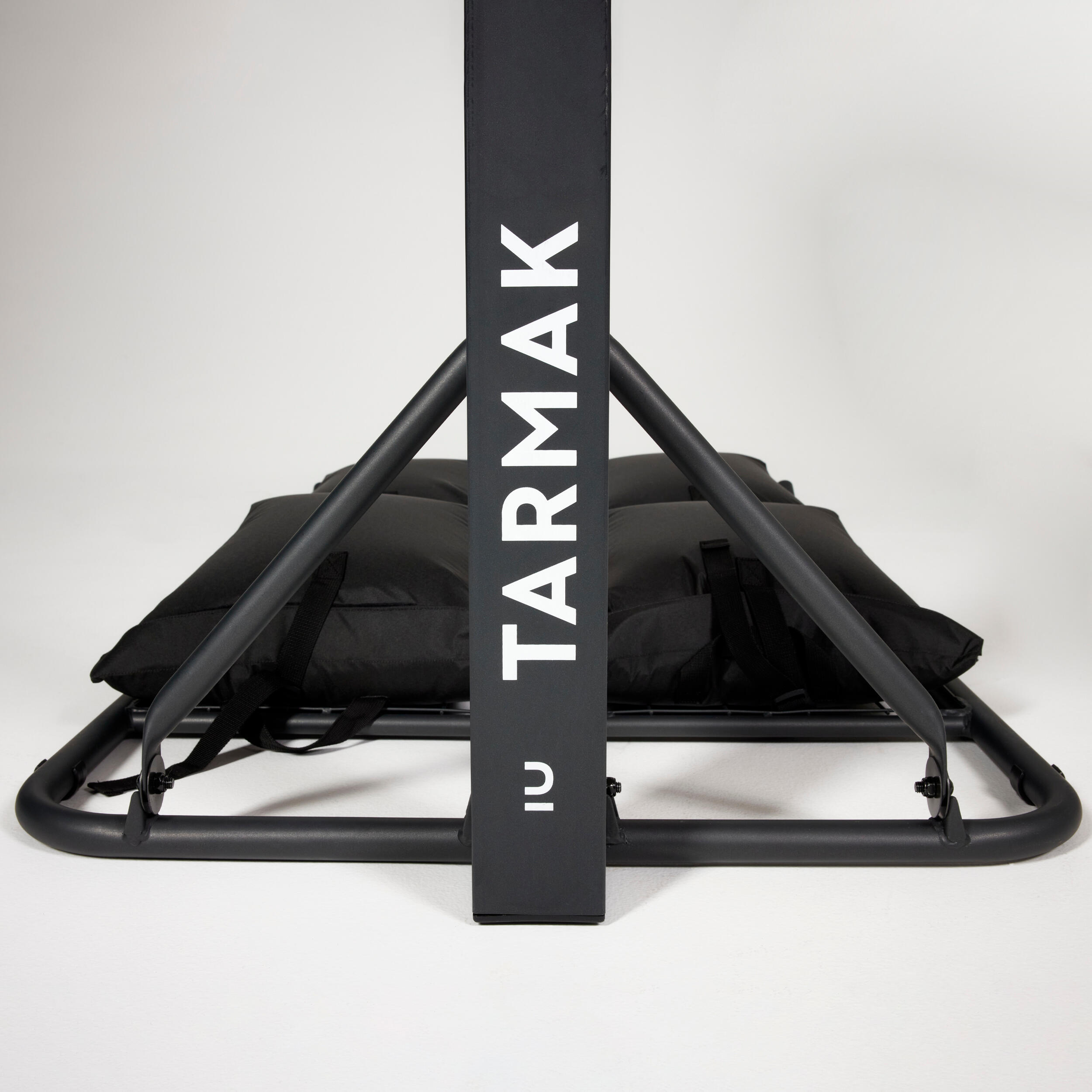 Canasta de baloncesto plegable sobre ruedas de 2,40 m a 3,05 m - B100 Easy Box 6/16