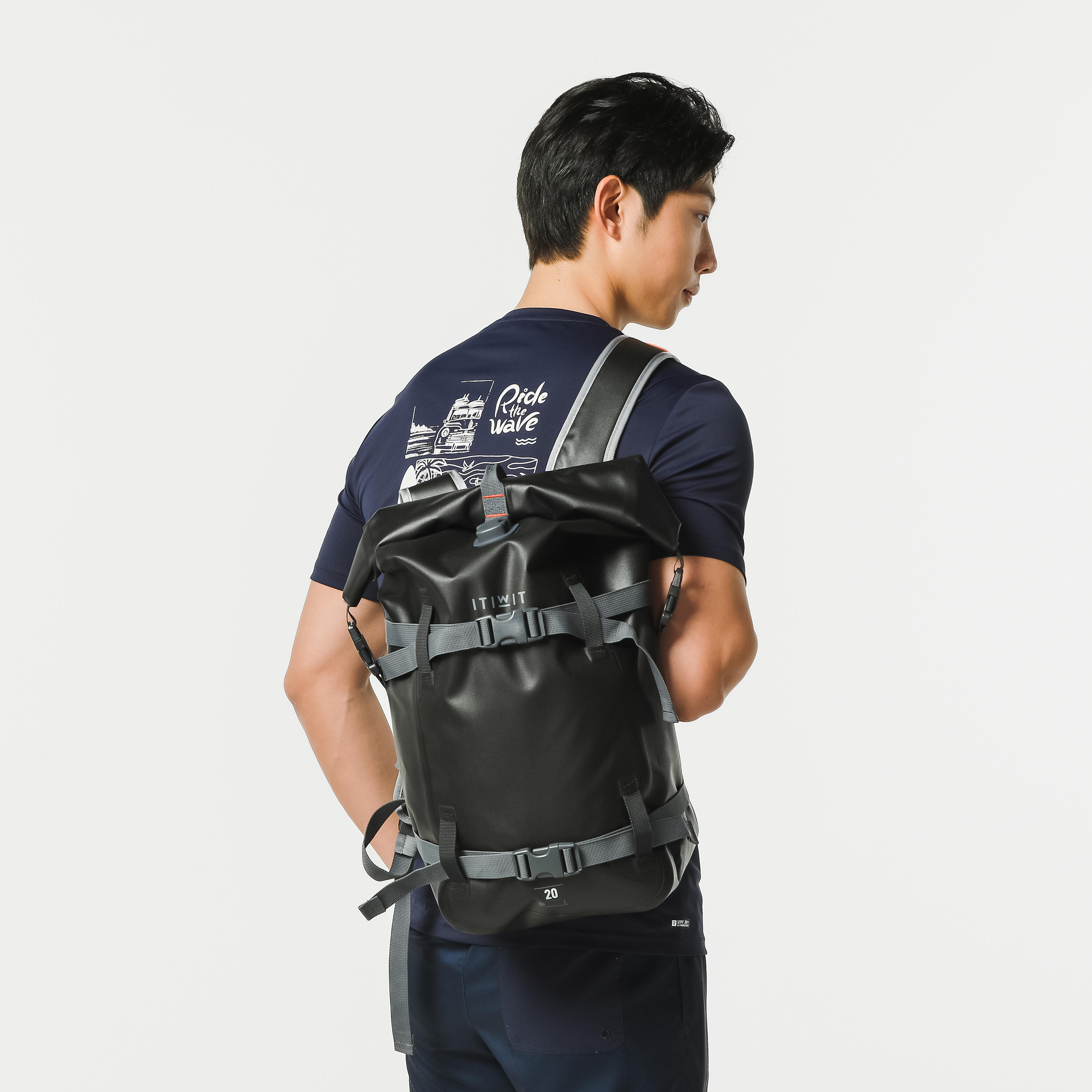 WATERPROOF BACKPACK 20 L BLACK