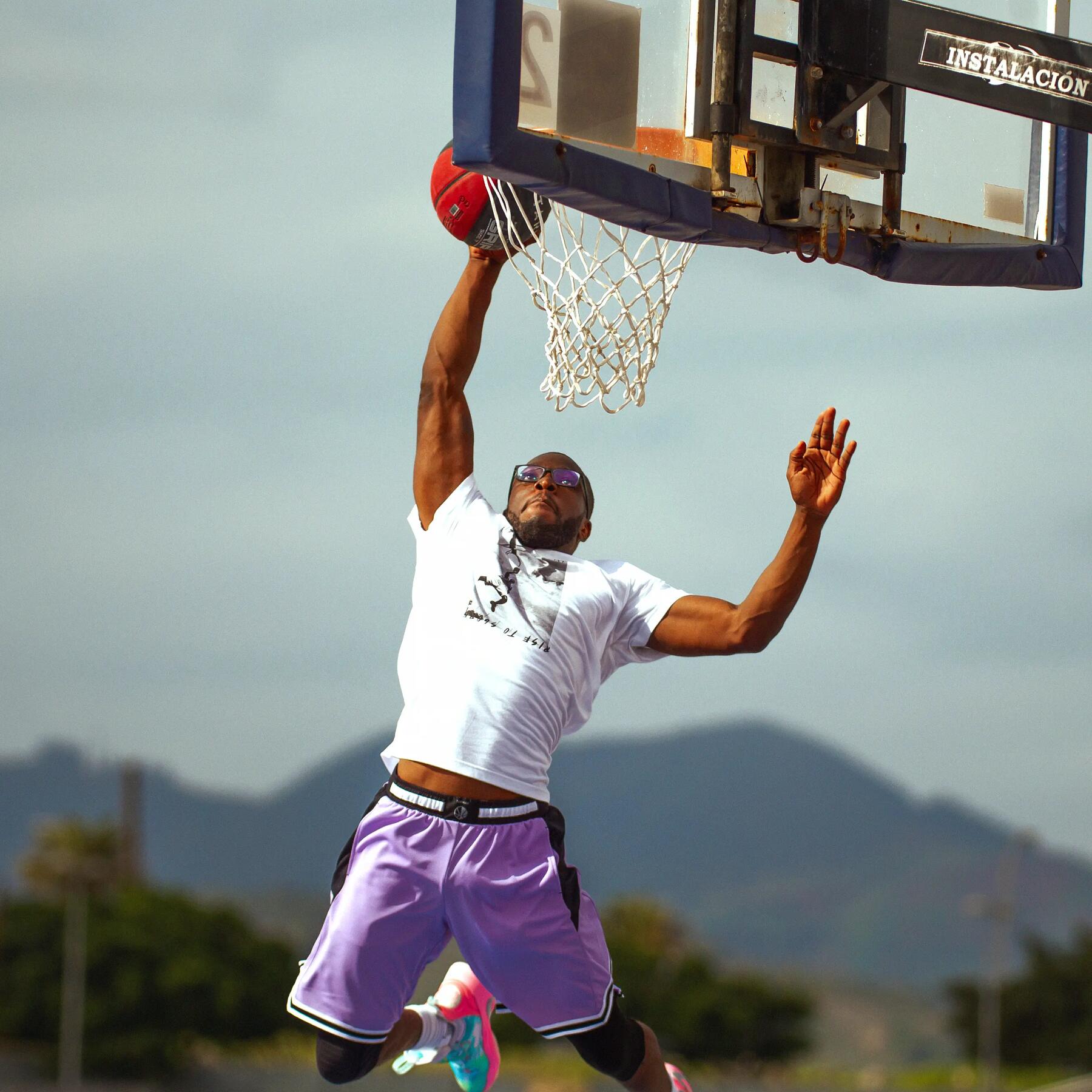 Alles over dunken bij basketbal