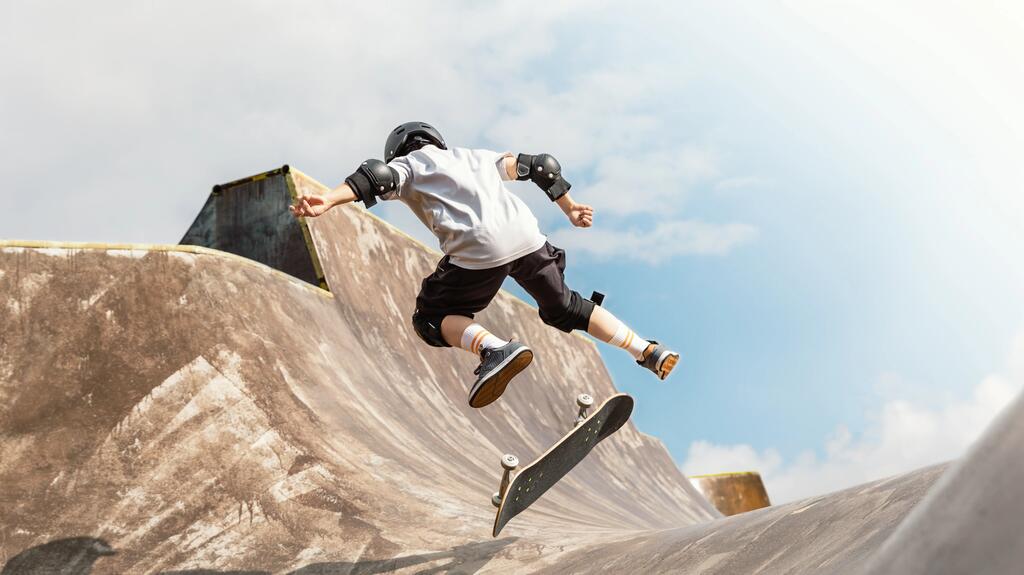skateboard