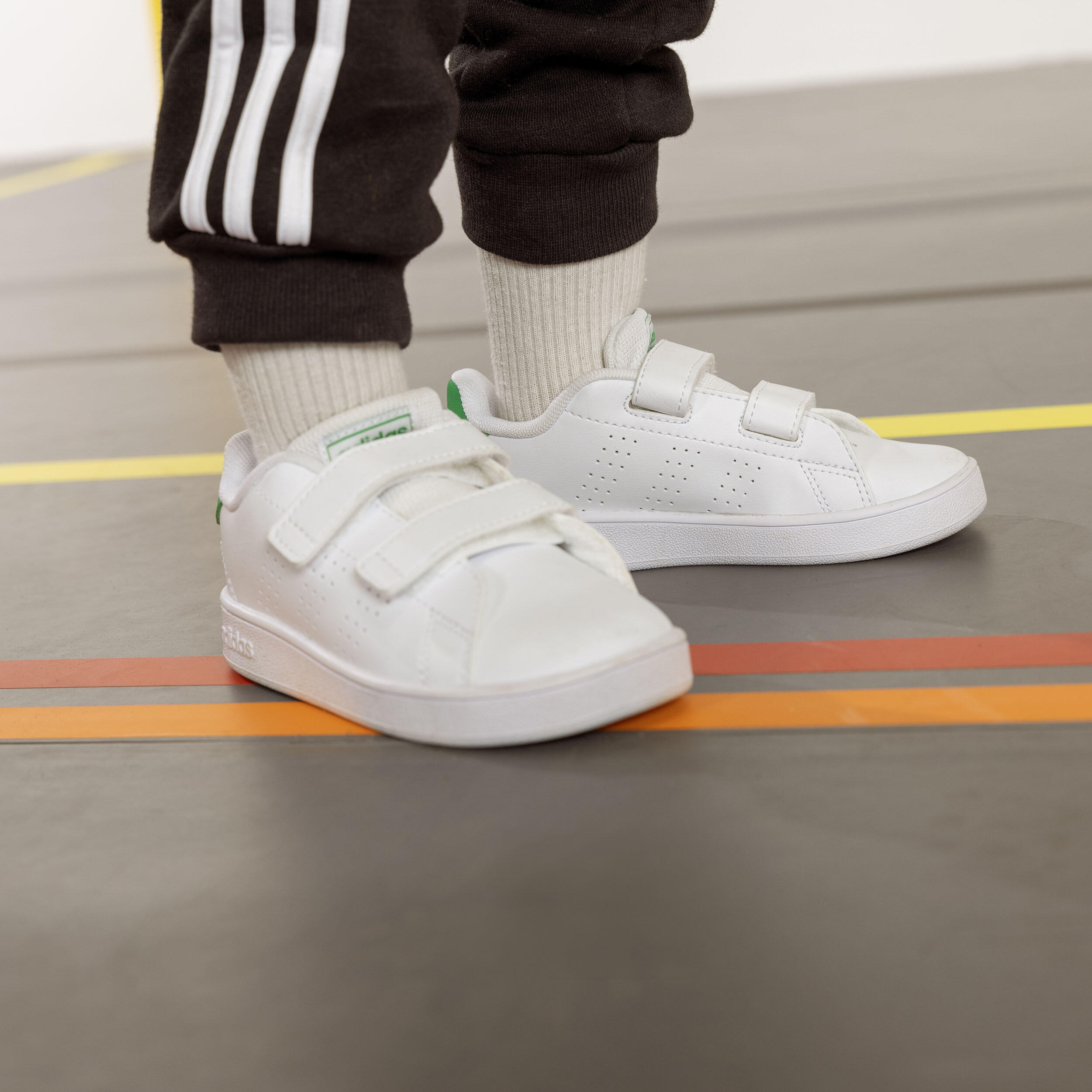 Adidas Turnschuhe Kleinkinder Klettverschluss - Advantage weiss/grün  12/14