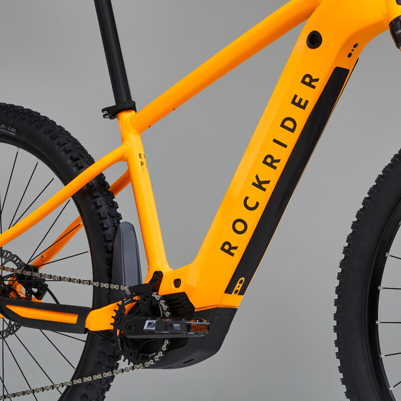 Así es la nueva bicicleta eléctrica de montaña de Decathlon con una enorme  batería