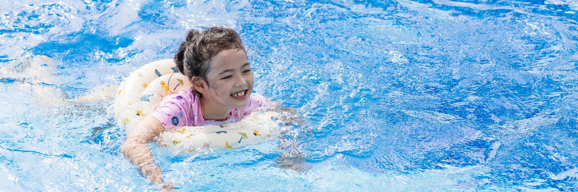 Comment accompagner mon enfant dans son éveil aquatique ?