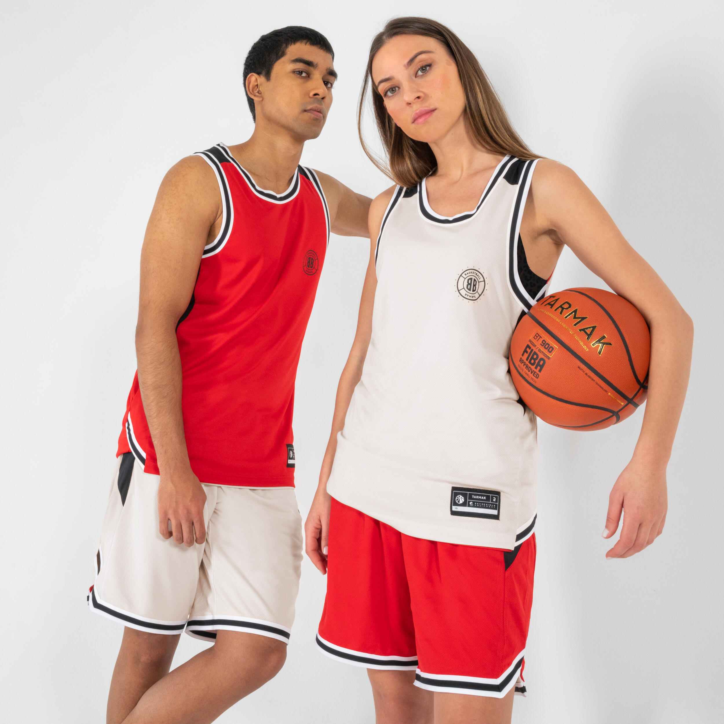 SHORT BASKETBALL REVERSIBLE HOMME FEMME SH500R ROUGE BEIGE