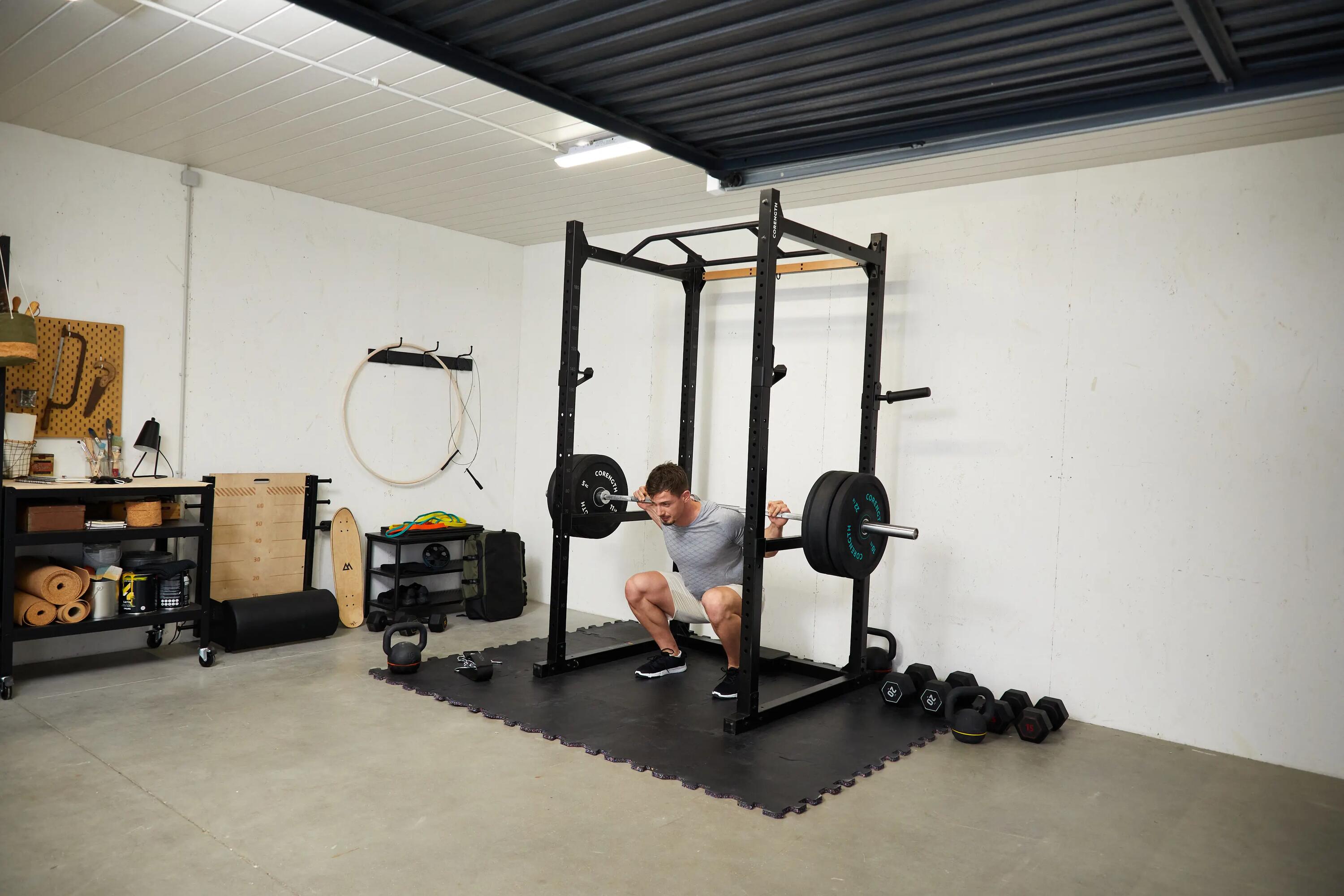 Przysiad kolarski (Cyclist squat) – zbuduj siłę ud