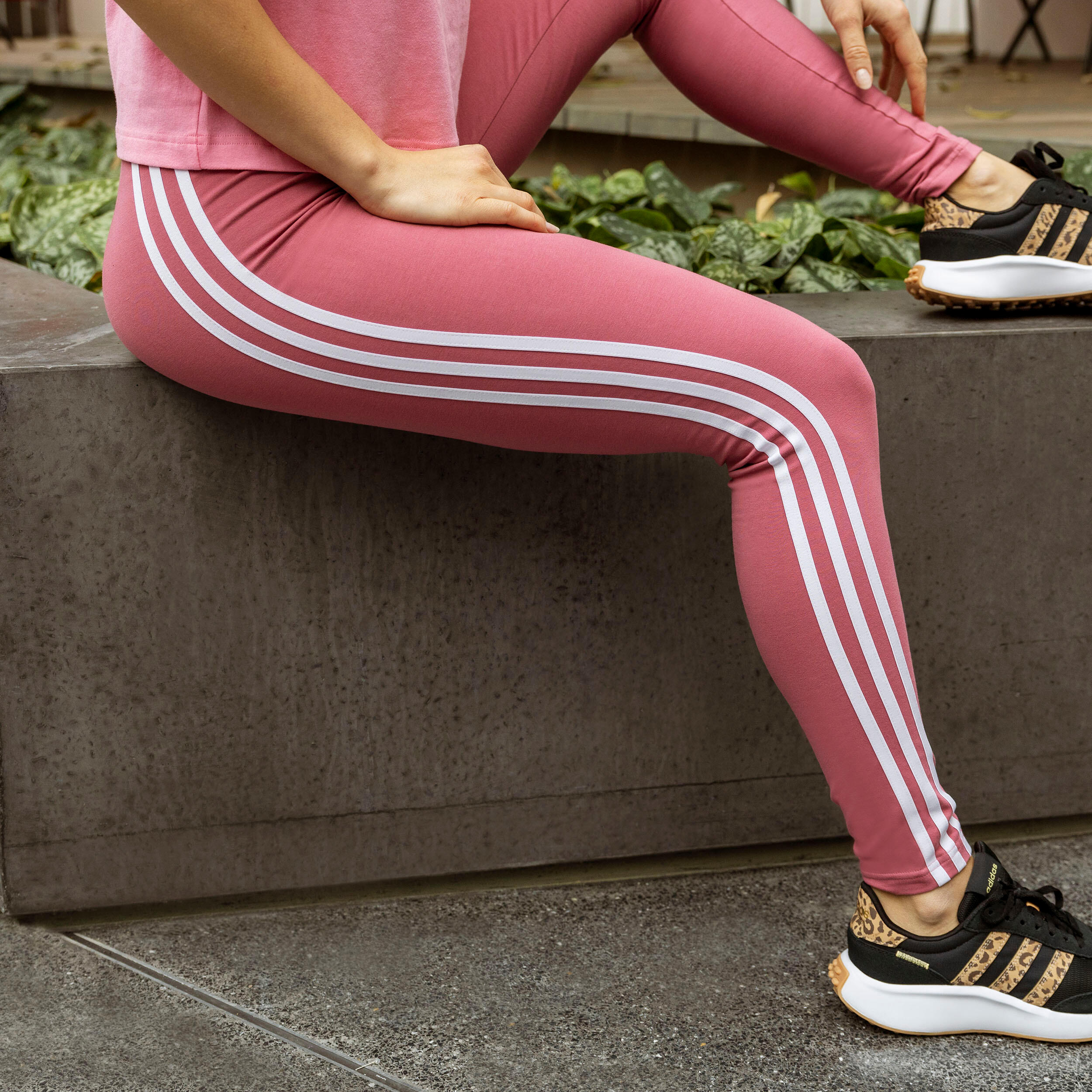 Colanți Fitness Adidas Icons Roz Damă adidas  Imbracaminte de pilates femei