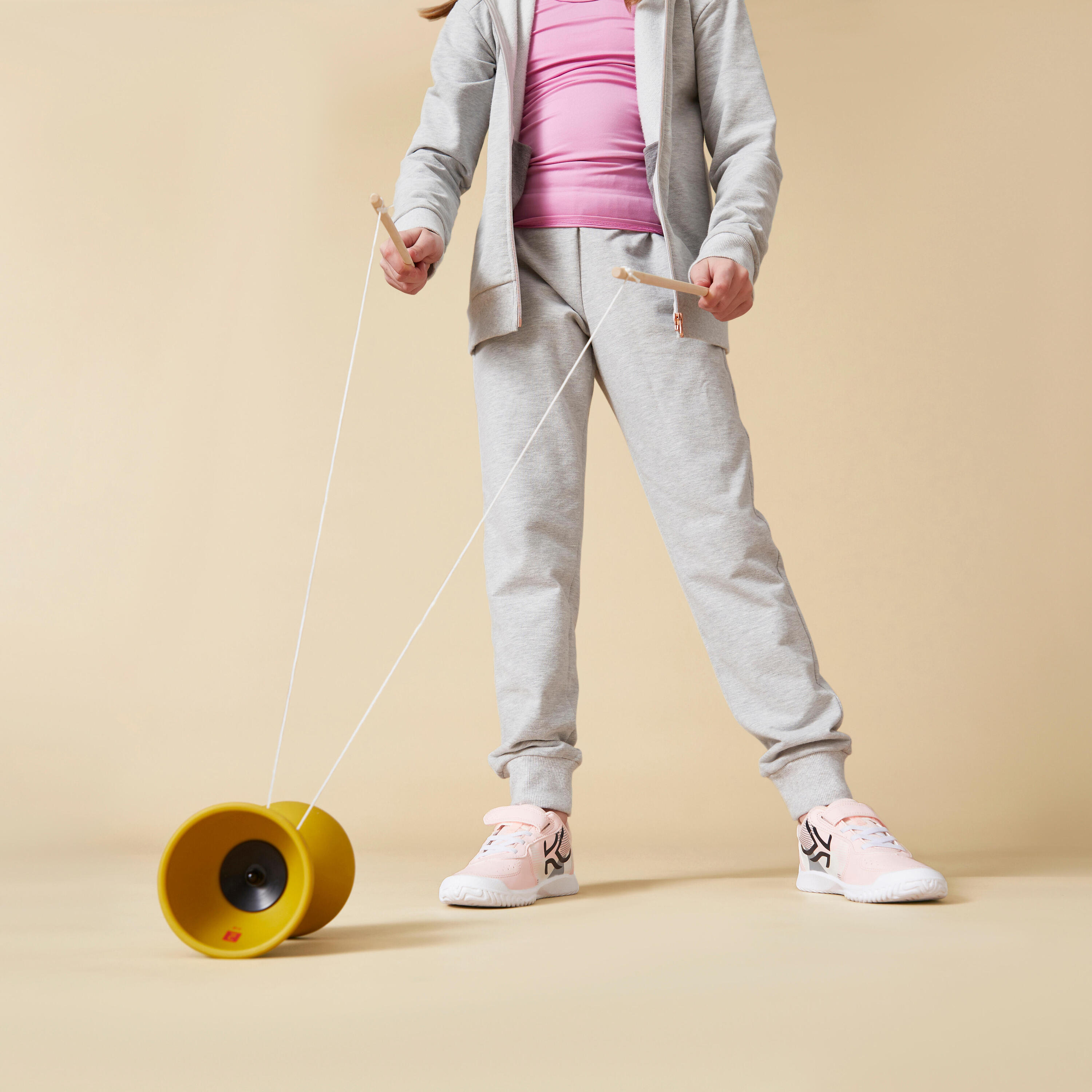 Diabolo with Wooden Sticks 100 - Yellow 3/9