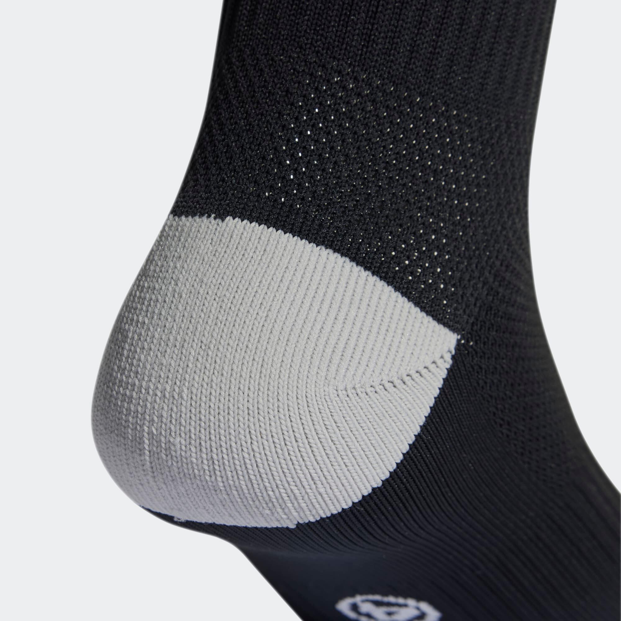 ADIDAS Futbalové štulpne Milano čierne 31-33 · záber 4