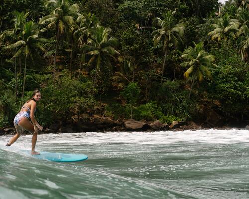 Y tú ¿sabes dónde puedes practicar surf en Colombia? 