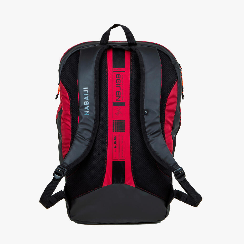 Crno-crveni ranac za plivanje 900 (40 l)