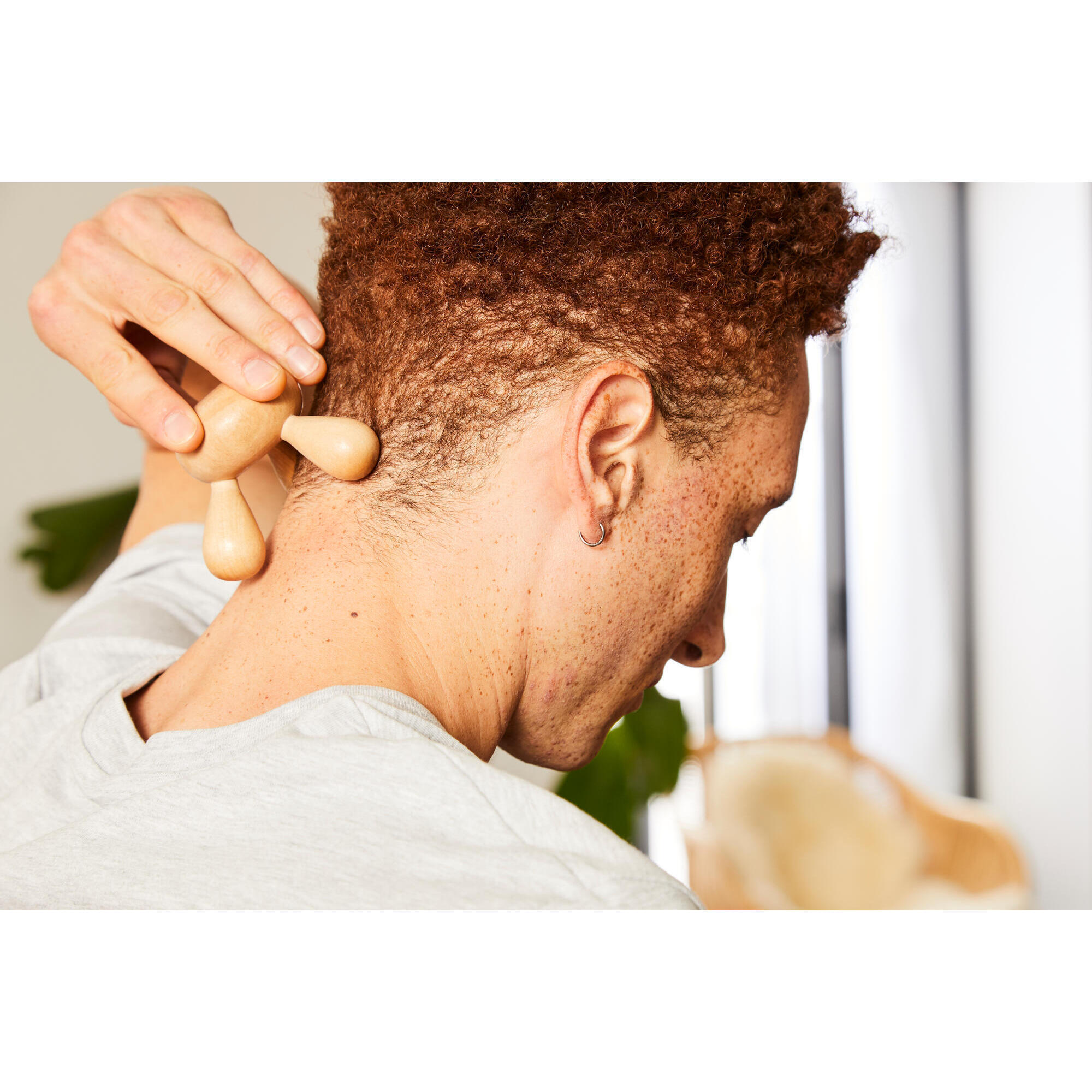 Main de massage en bois 9/11