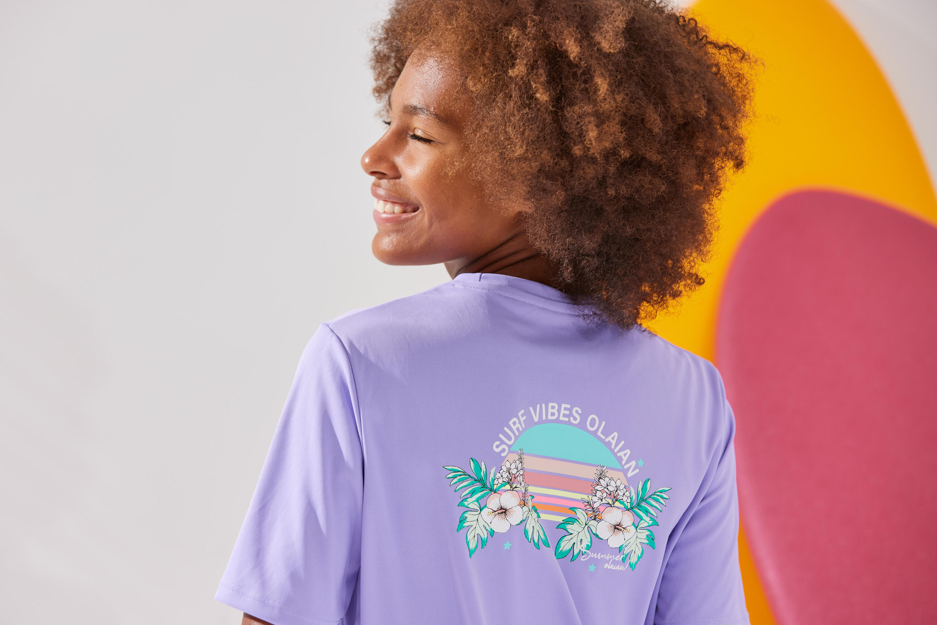 Kids’ Short-Sleeved Surfing Rash Guard - Hibiscus Purple 9/10