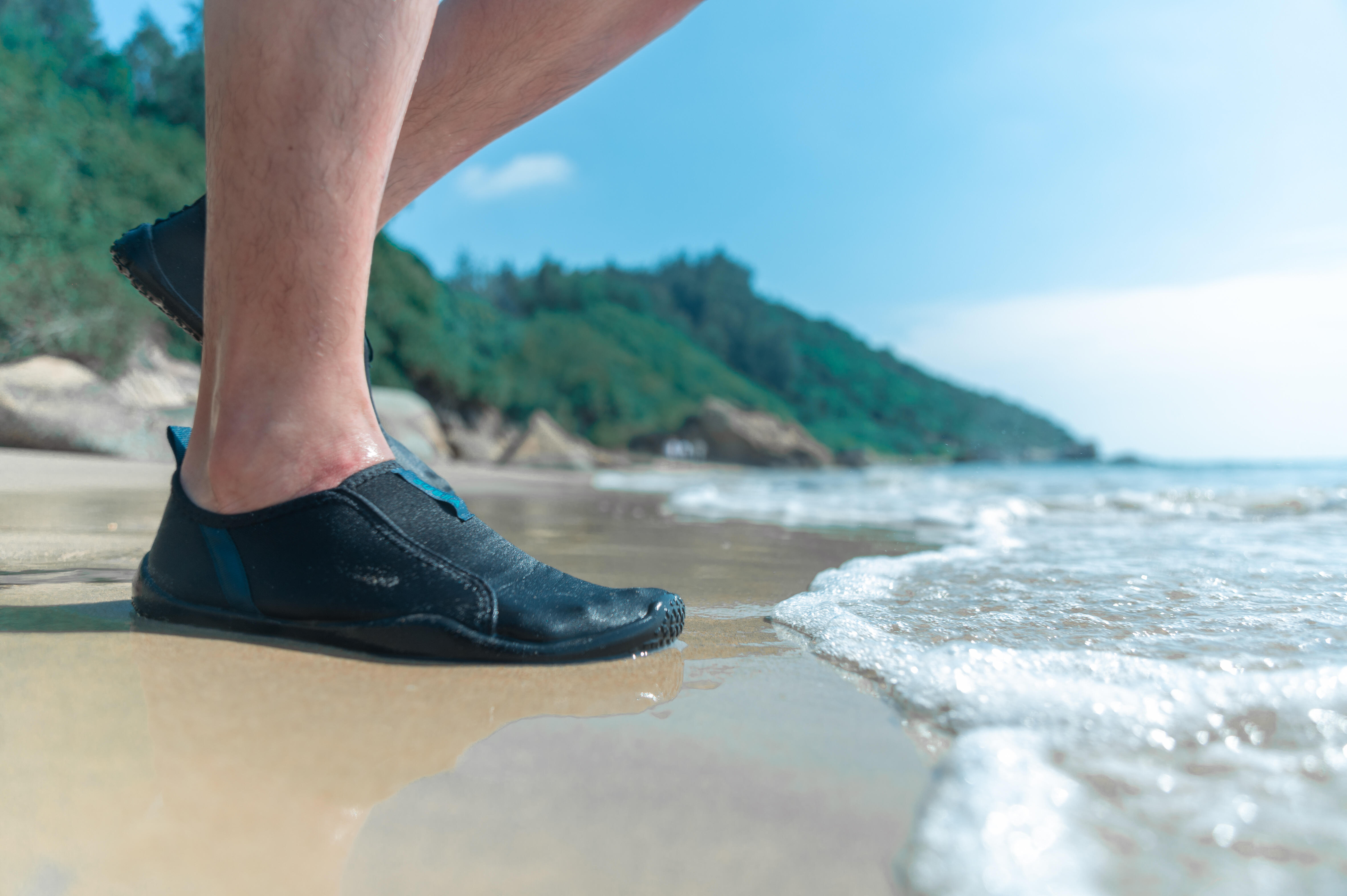 Black beach shoes new arrivals