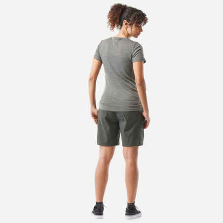 מכנסי דגמ"ח קצרים מכותנה לנסיעות ולהליכות לנשים - דגם TRAVEL100 - ירוק כהה