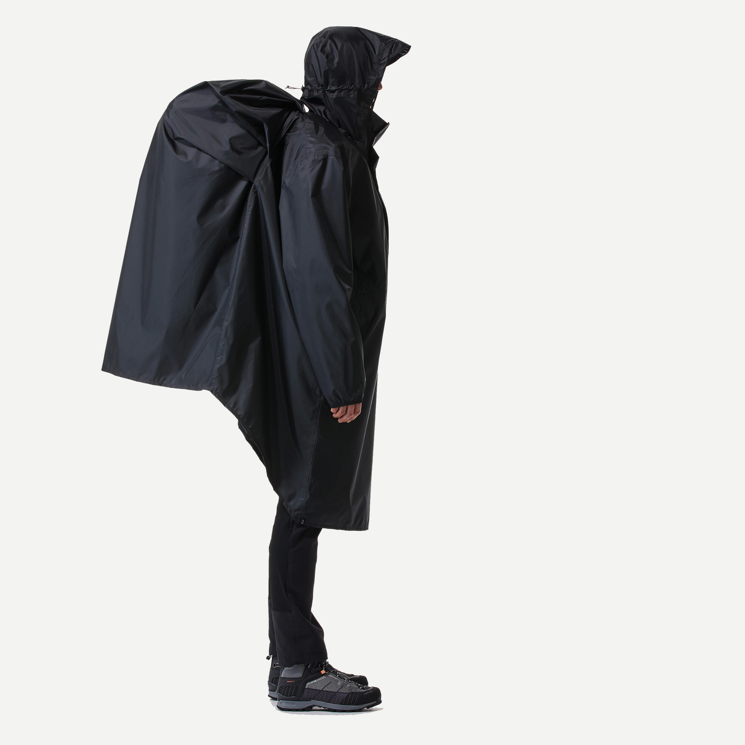 FORCLAZ Hiking rain poncho - MT500  - 60L - Black