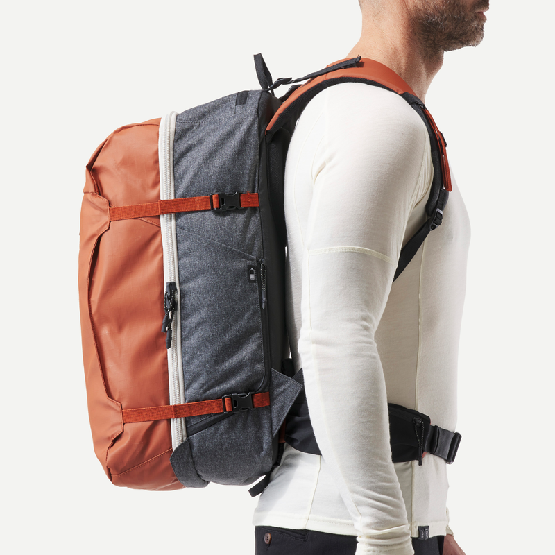 Sac à dos de voyage 40L orange Travel 500 ORGANIZER pour les