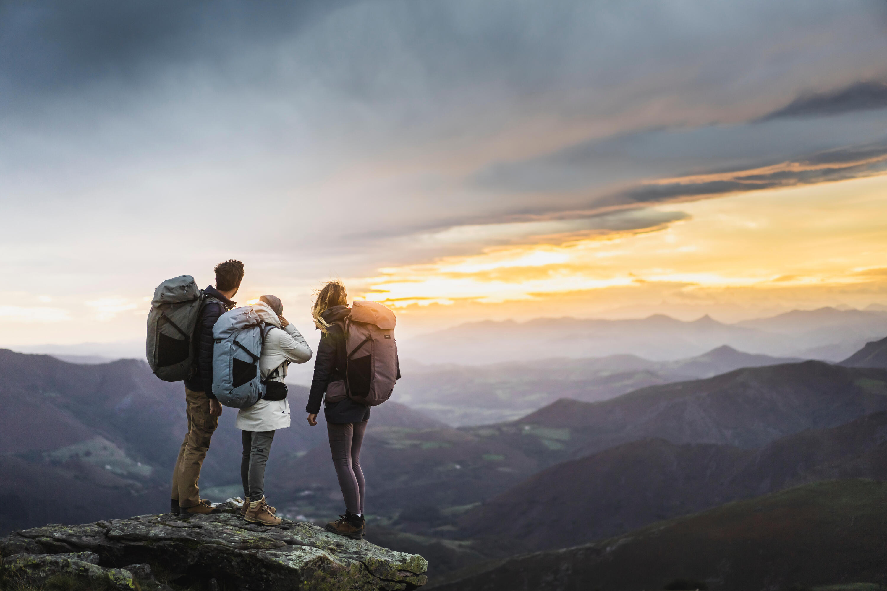 Backpacking, 3 mensen met een backpack