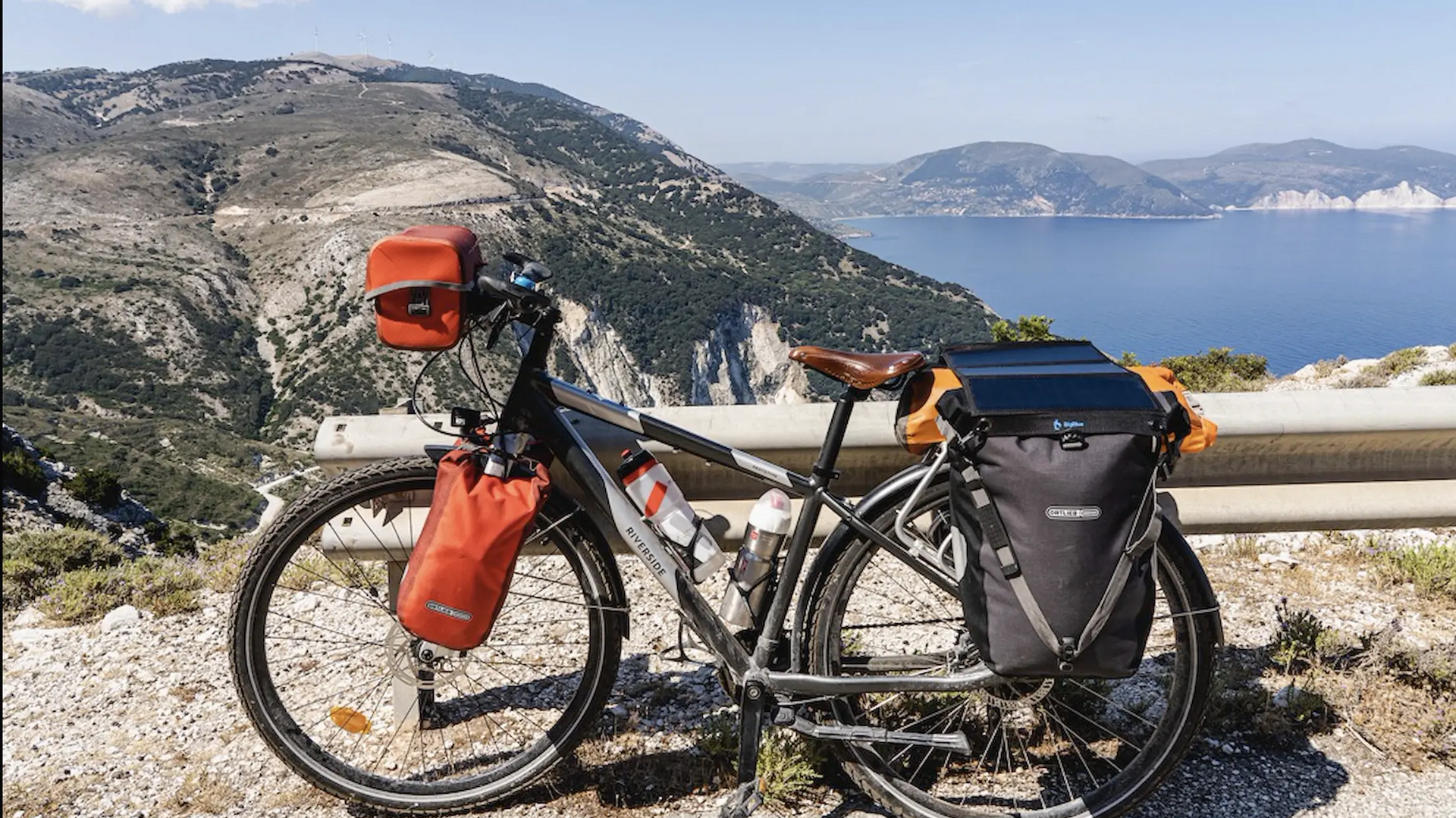 friends who travel by bike