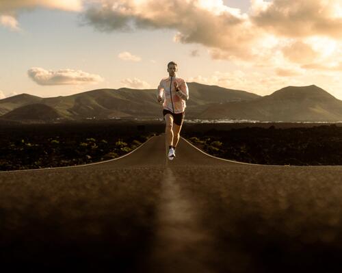 ¿Cómo Iniciar Entrenamientos Híbridos sin Lesionarte?