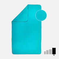 فوطة ميكروفايبر للسباحة مقاس XL 110 x 175 سم - مخططة باللون الأزرق