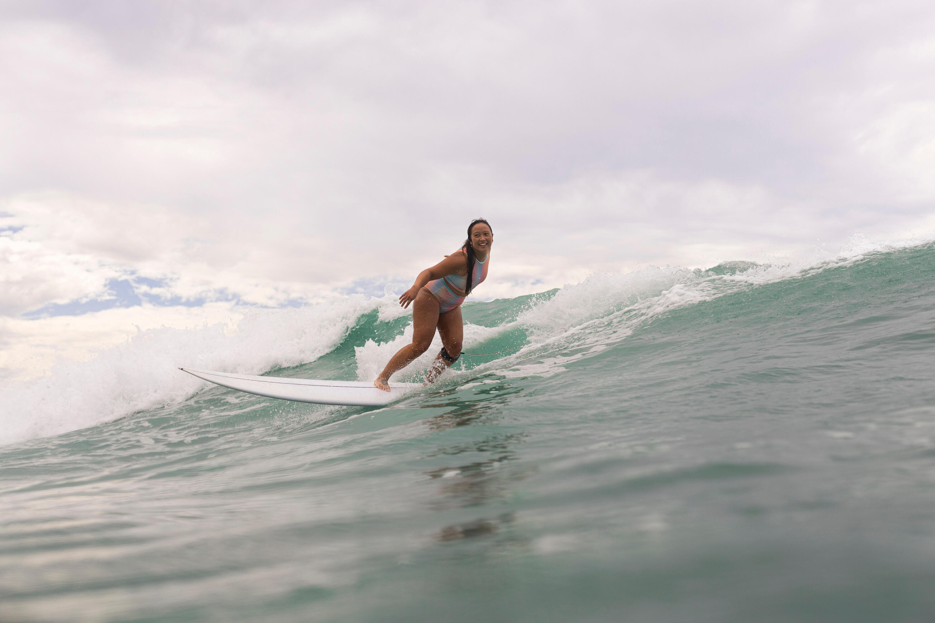 Bikinitop voor surfen dames Carla met rits op de rug en uitneembare pads 8/10