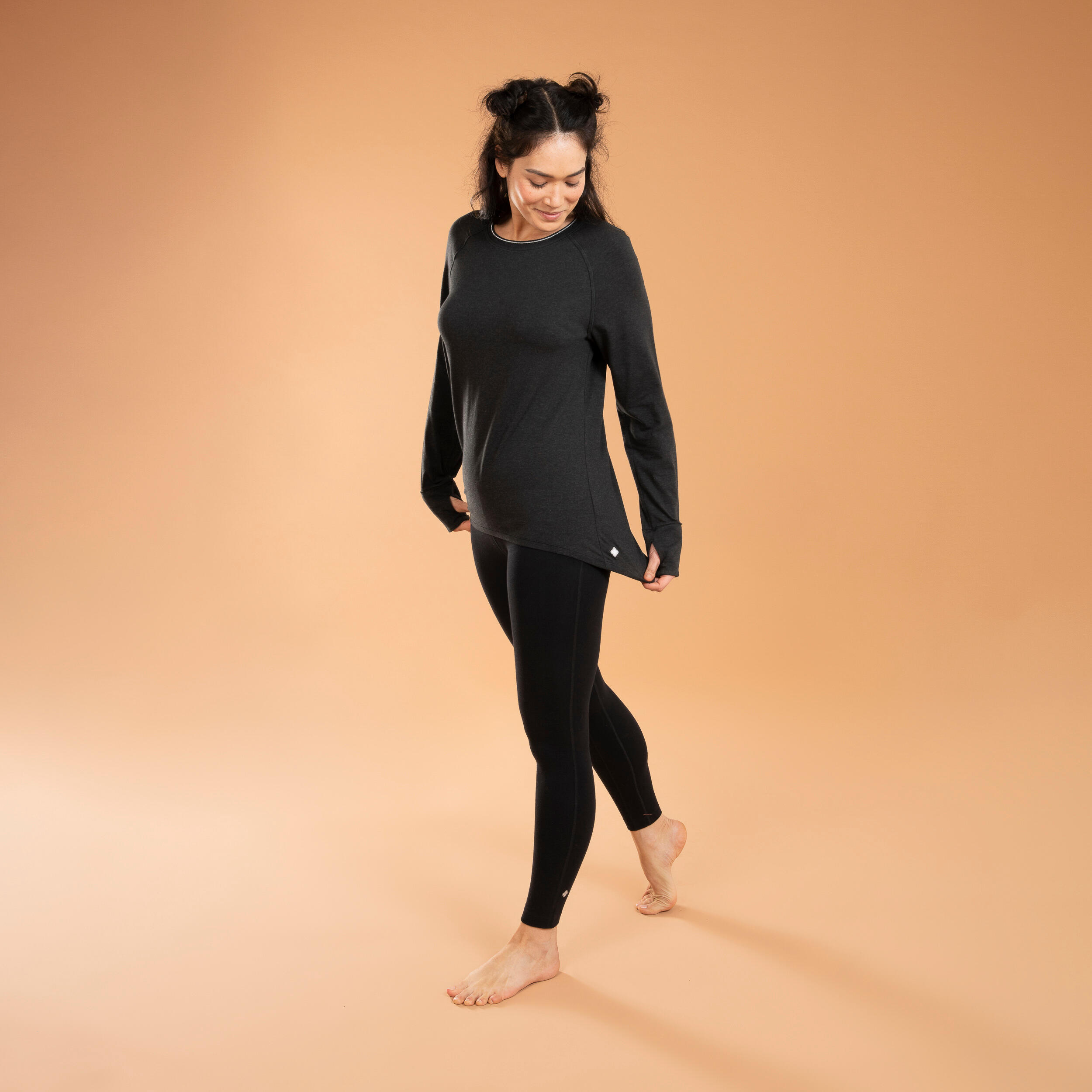 Women's Long-Sleeved Yoga T-Shirt - Black 4/5