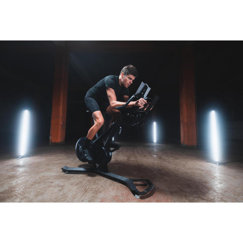 Challenge bike ultra silencieux, fluide, performant, 1500w et connecté à zwift