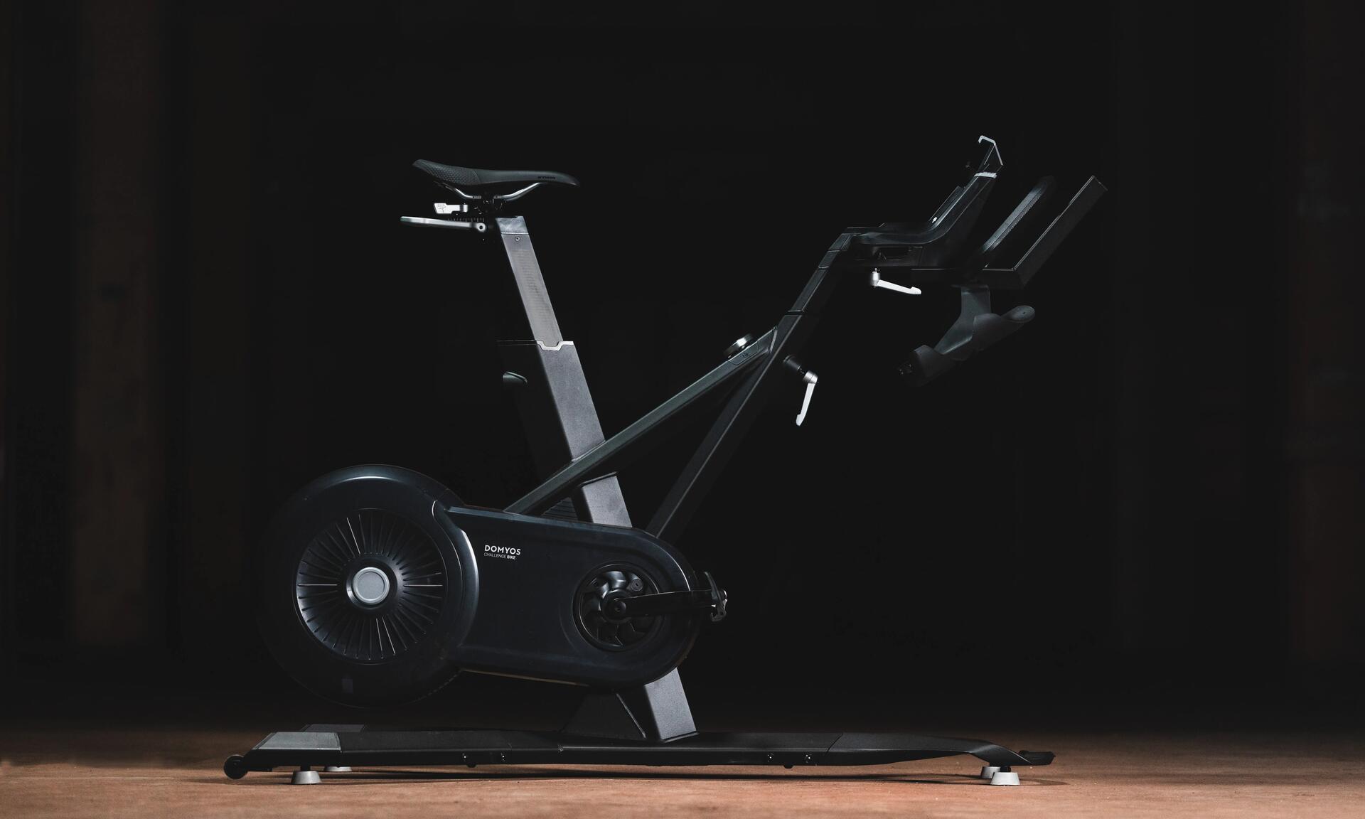 Bicicleta de Spinning Challenge Bike Ultrassilenciosa 1500W Conectada