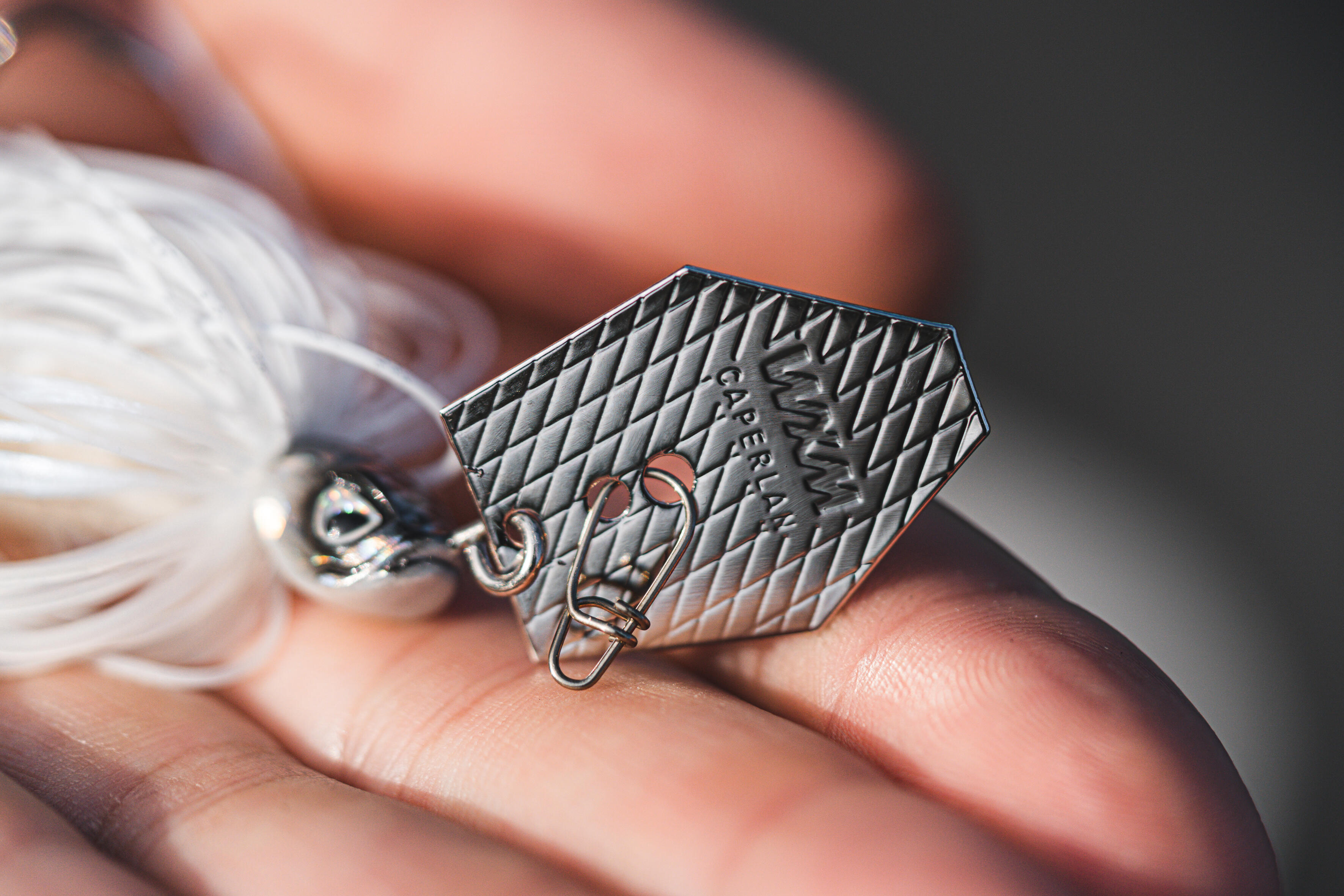 Chatterbait - Bealey 10.5 g (2/5 oz.) White - CAPERLAN