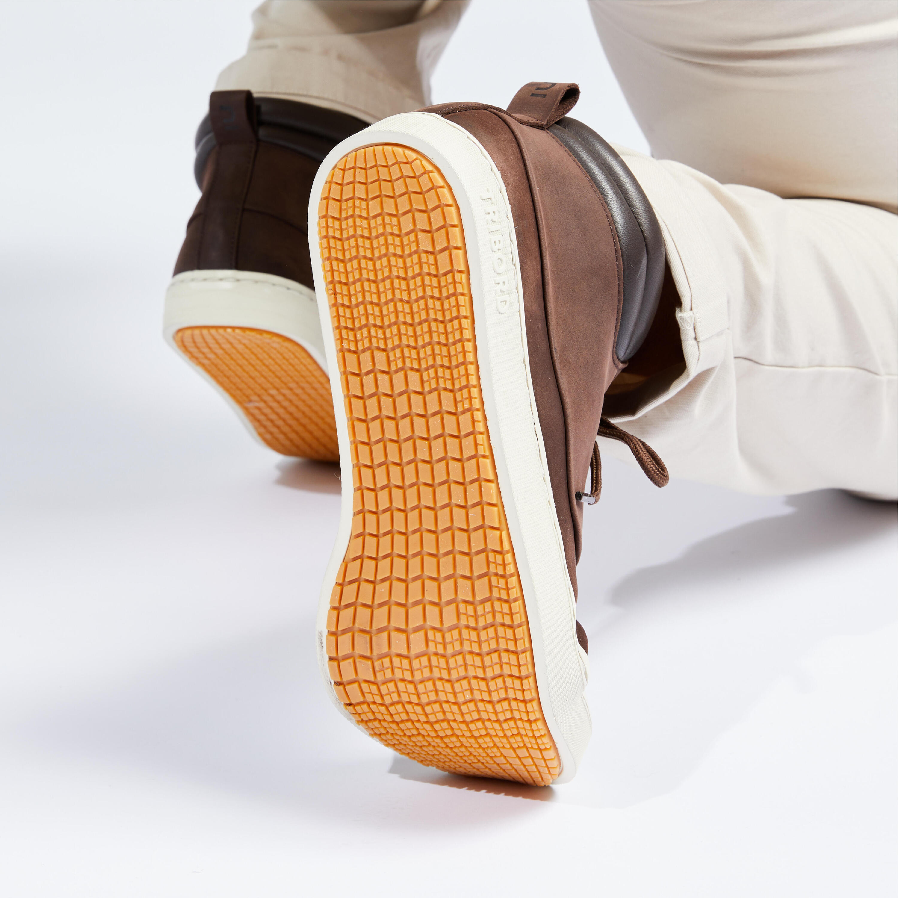 Chaussures bateau homme en cuir imperméable 500 marron foncé 6/10