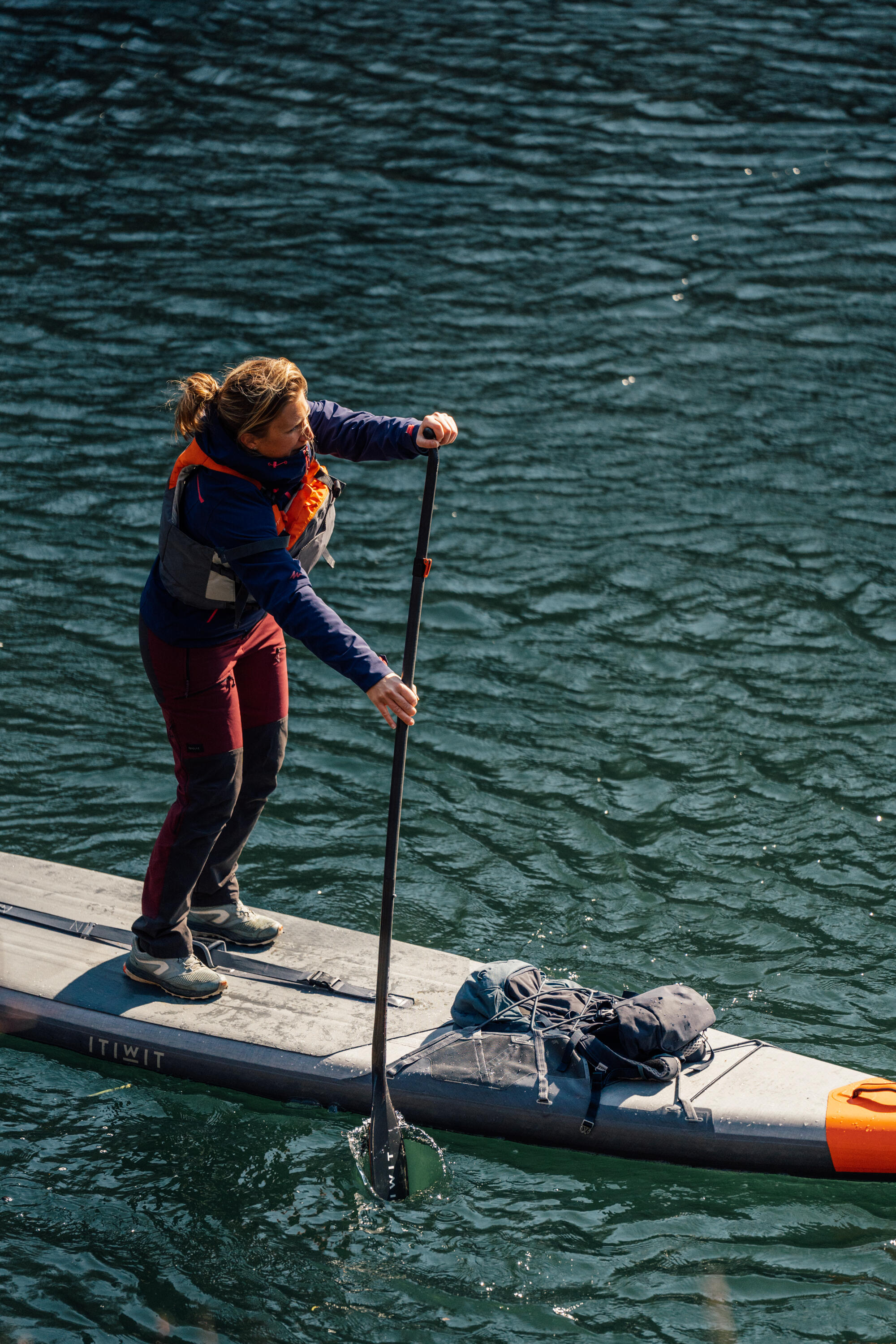 This adjustable carbon stand-up paddle has 3 parts (165-205 cm) - 900 2/19