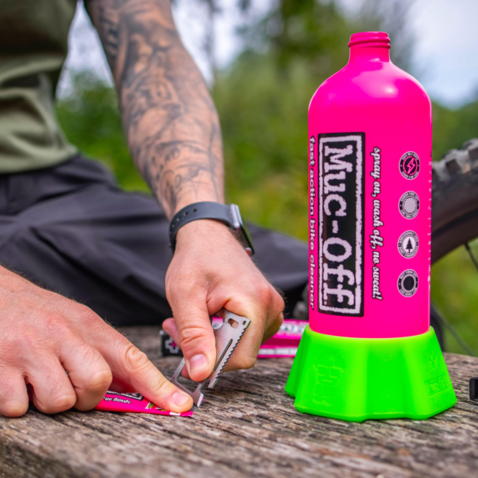 Velo-Reinigungsspray + 4er-Pack Punk Powder (30 g x 4)  – Muc-Off 4/10
